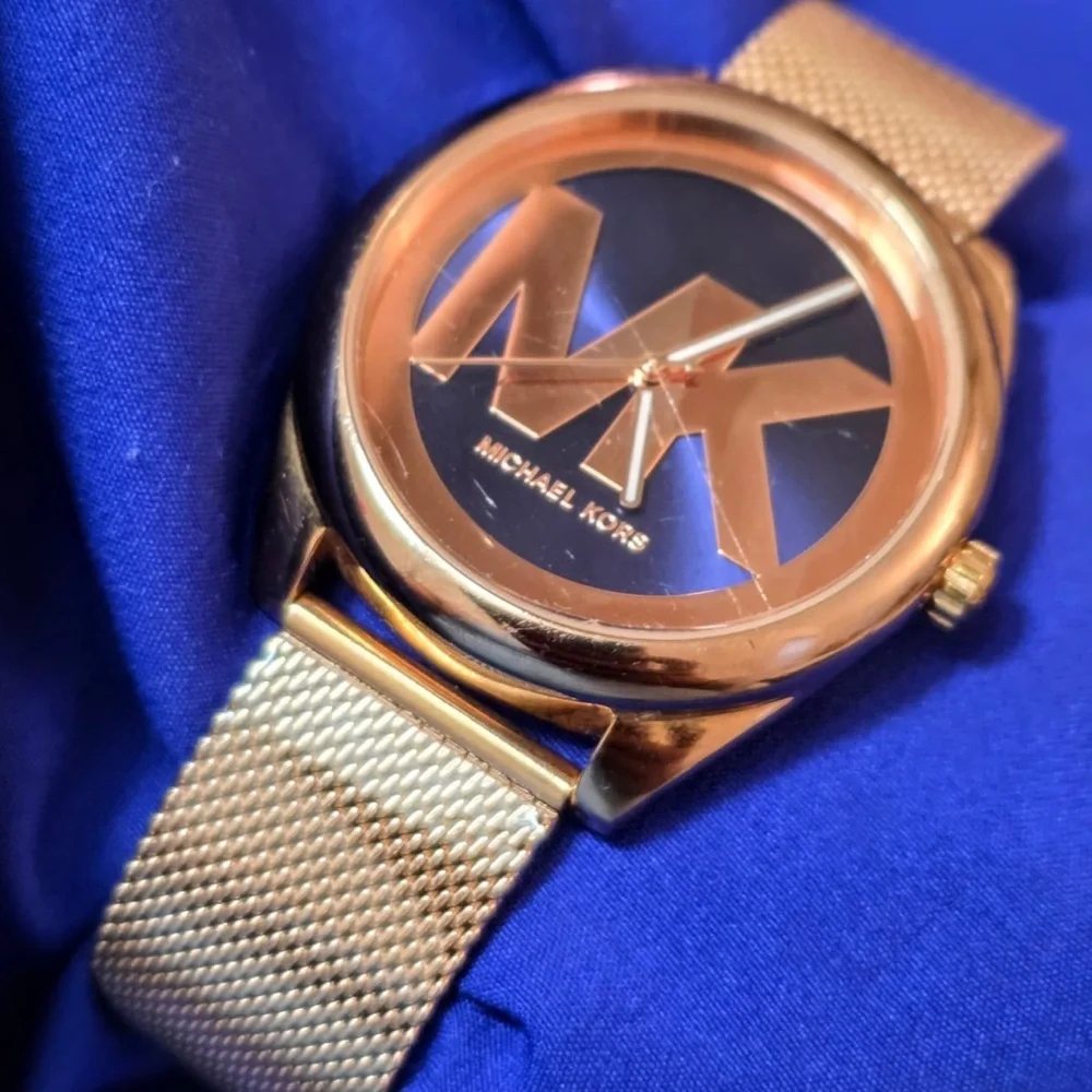 Michael Kors Janelle 42mm Rose Gold Unisex Watch New battery , fully working